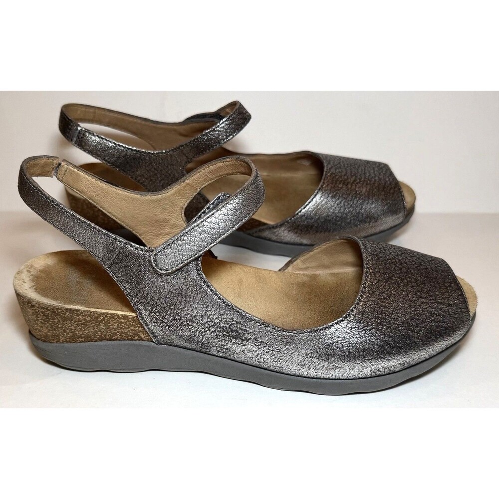 Dansko Vera Sandals 40 US 9.5-10 Pewter Metallic Leather Wedge Comfort